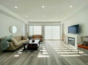 3 Bedroom Well-designed Townhouse in Whitby